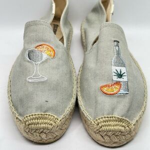 Soludos Gray Espadrilles with Embroidered Cocktail Design Size 8.5